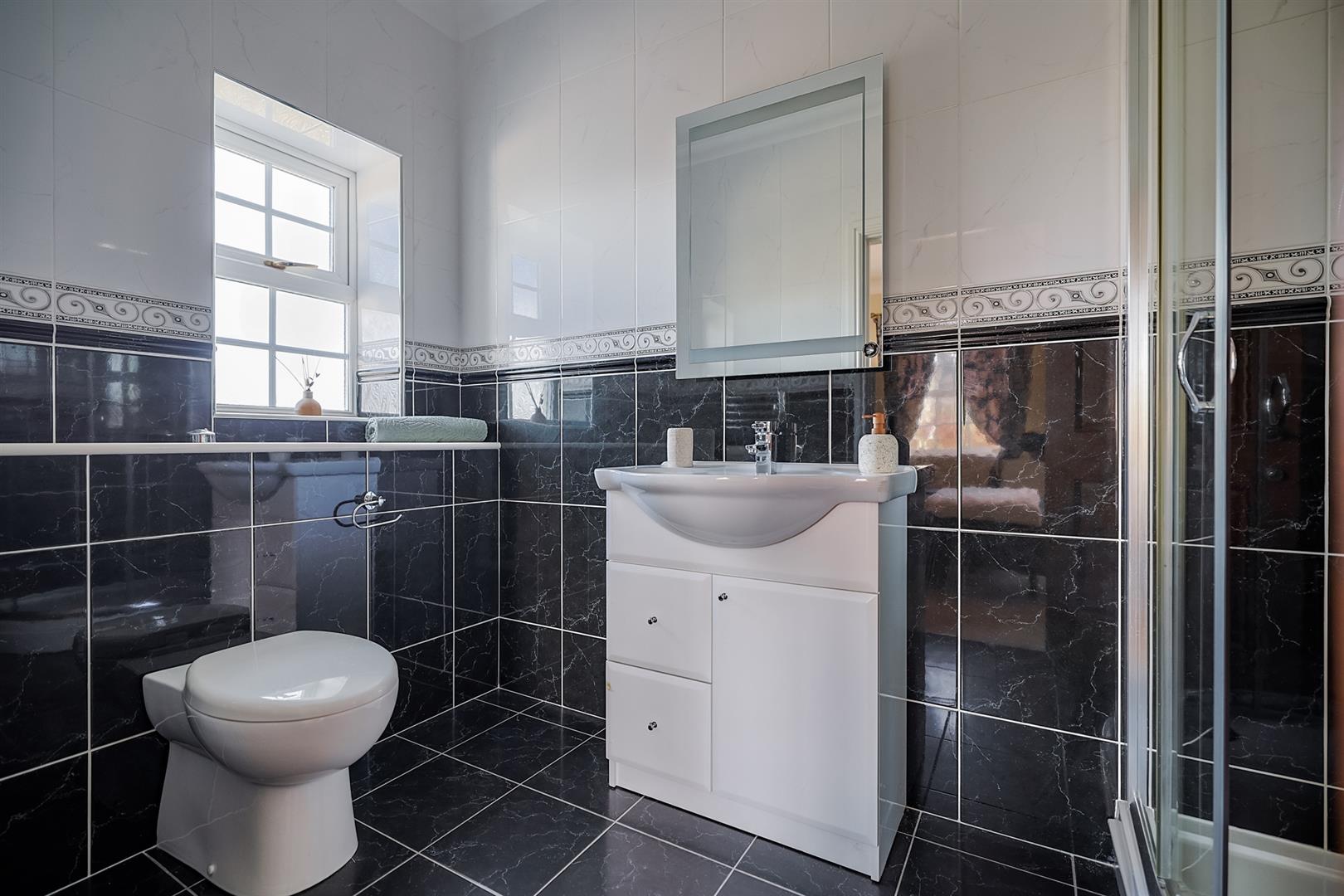 6 Clos Y Parc, Five Roads, Llanelli, SA15 5HB